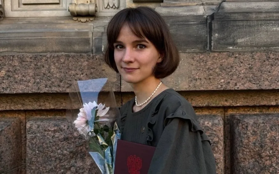 Выпускница кулебакской художественной школы окончила с отличием Академию Штиглица в Санкт-Петербурге